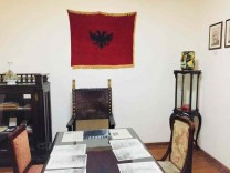 Albanijos Nepriklausomybės muziejus (čia pasirašyta Nepriklausomybės deklaracija 1912 m)