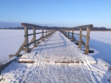 Širvėnos ežero tiltas žiemą